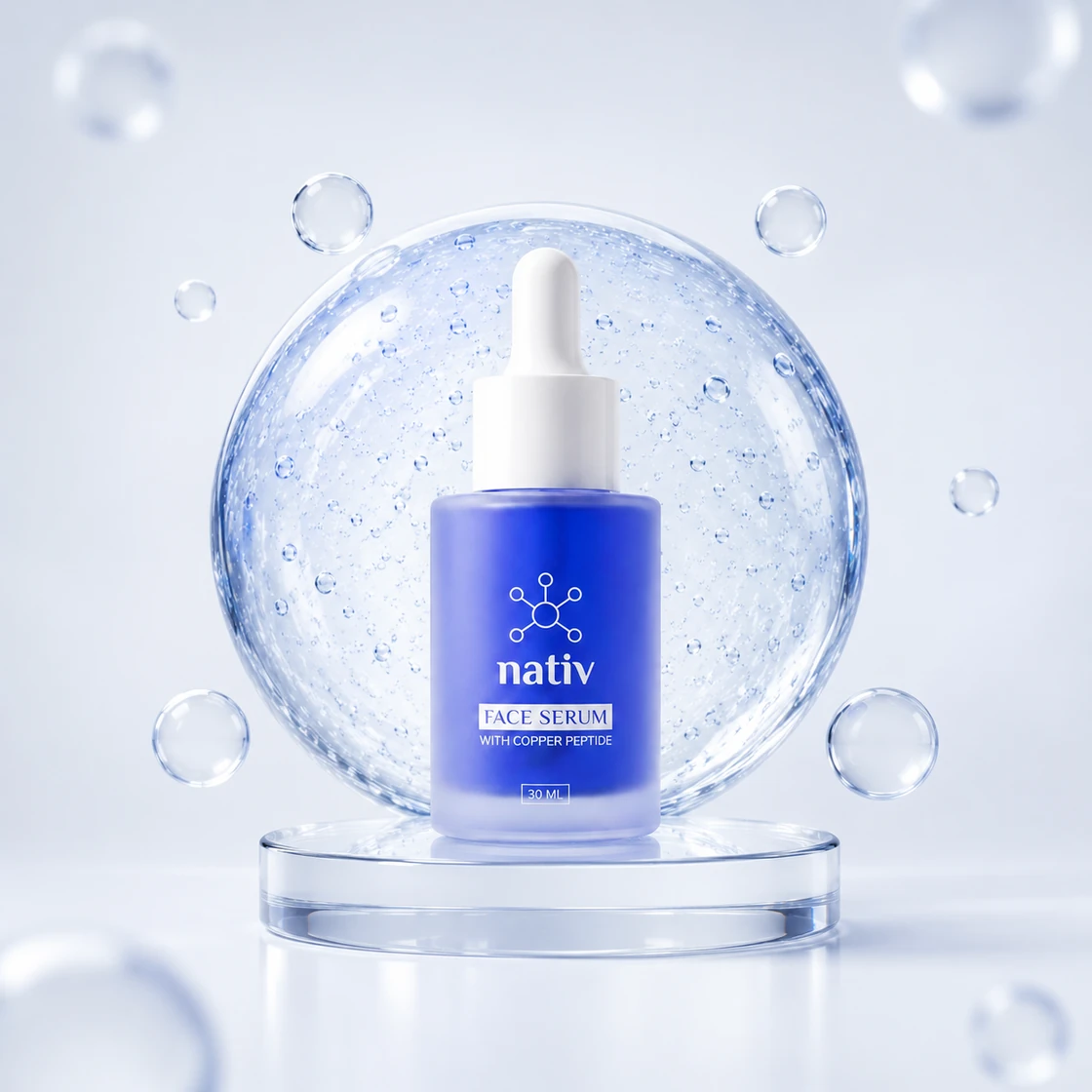 Сыворотка Nativ Face Serum на стеклянном подиуме в окружении пузырьков